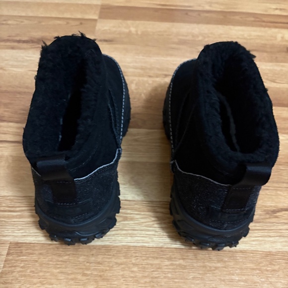 UGG Women’s Venture Daze Ultra Mini boots - Picture 6 of 12